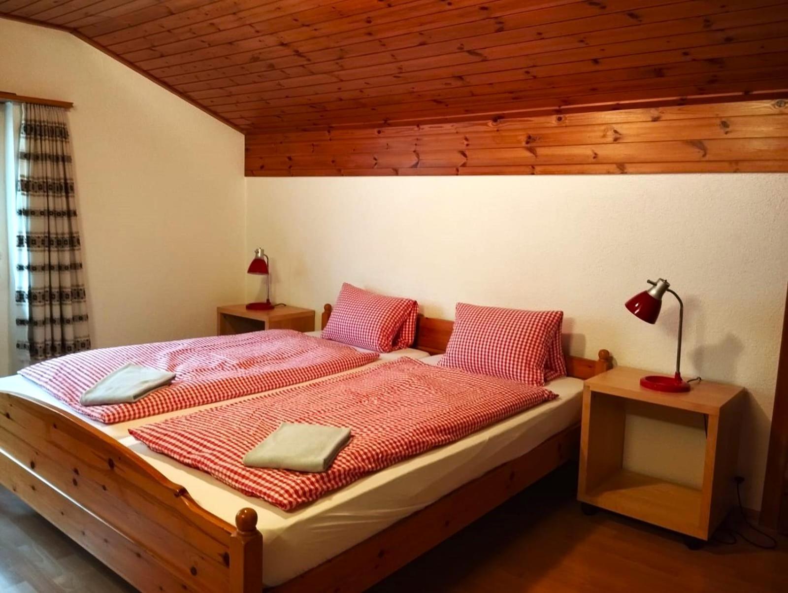 ברינץ Hotel Weisses Kreuz חדר תמונה